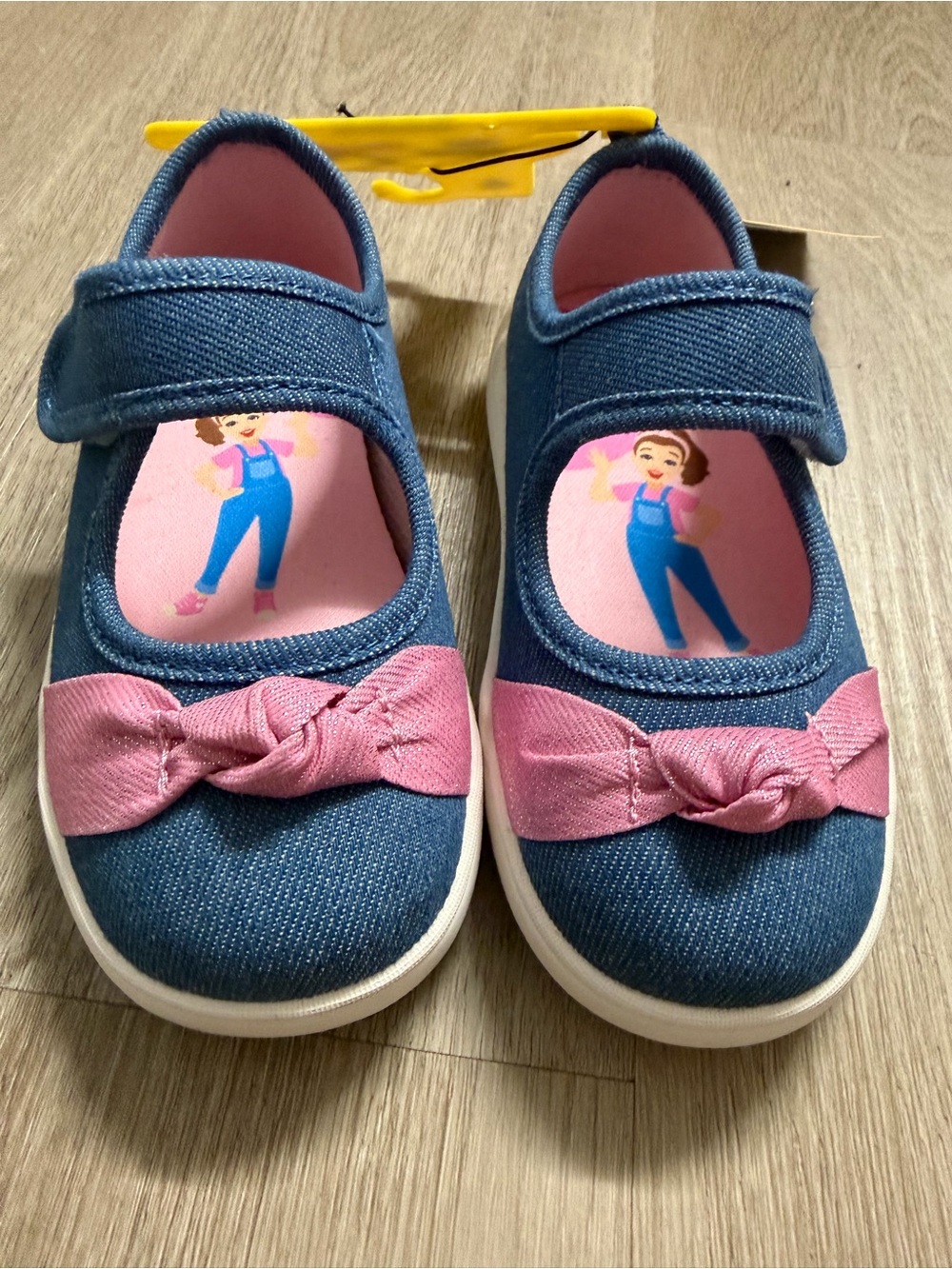 Stride Rite Denim Blue and Pink Bow Mary Jane Shoes